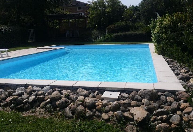 Domaine De Marlas B&b