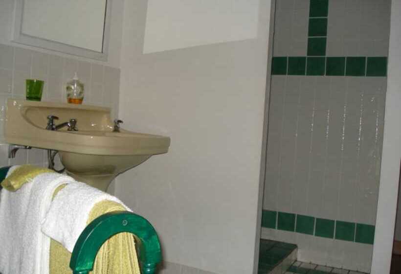 Domaine De Marlas B&b