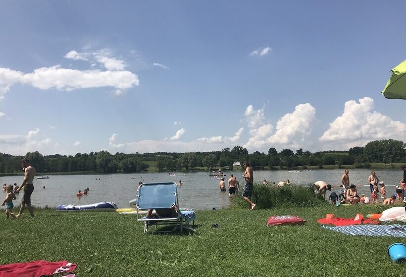 여관 Landhotel Rangau Gasthof & Brennerei