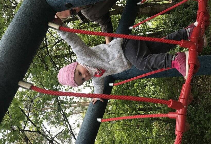 여관 Landhotel Rangau Gasthof & Brennerei