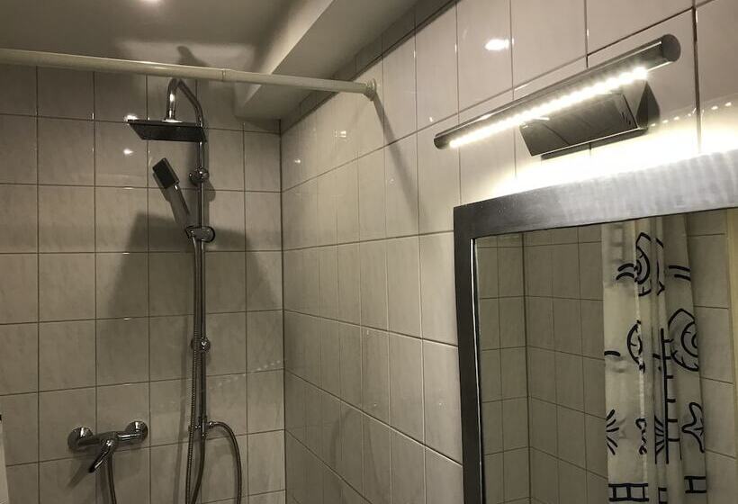 فندق فئة نجمة واحدة Landhotel Rangau Gasthof & Brennerei