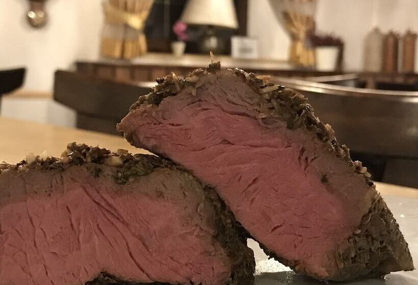 Хостел Landhotel Rangau Gasthof & Brennerei