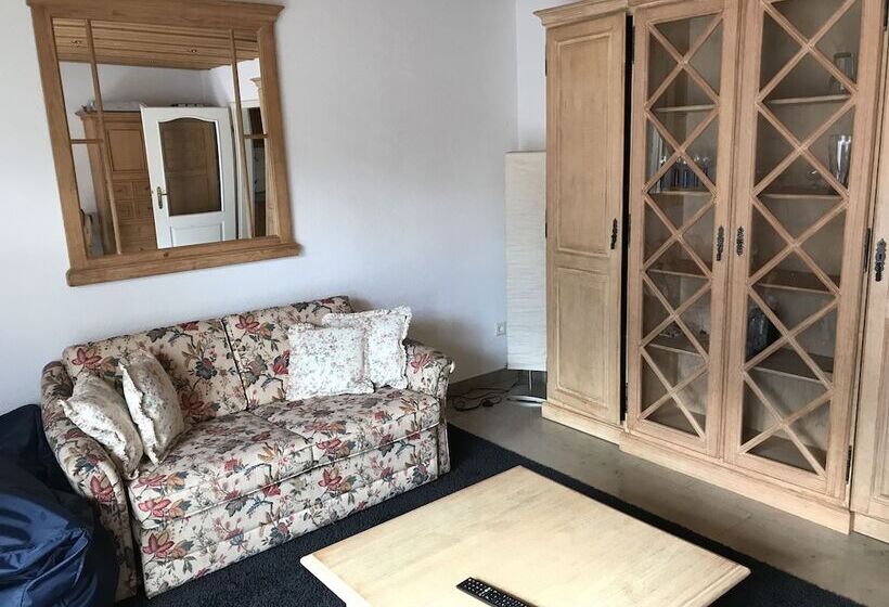 여관 Landhotel Rangau Gasthof & Brennerei