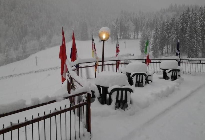 簡易ホテル Pradibosco Agrituristico