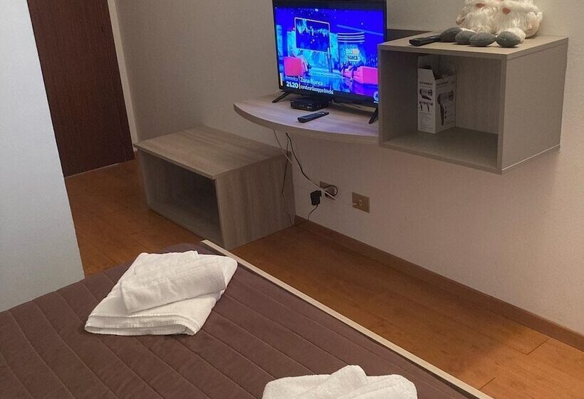 호텔 Albergo Ristorante Lis Aganis