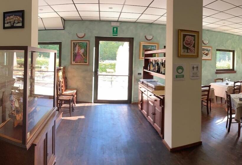 호텔 Albergo Ristorante Lis Aganis