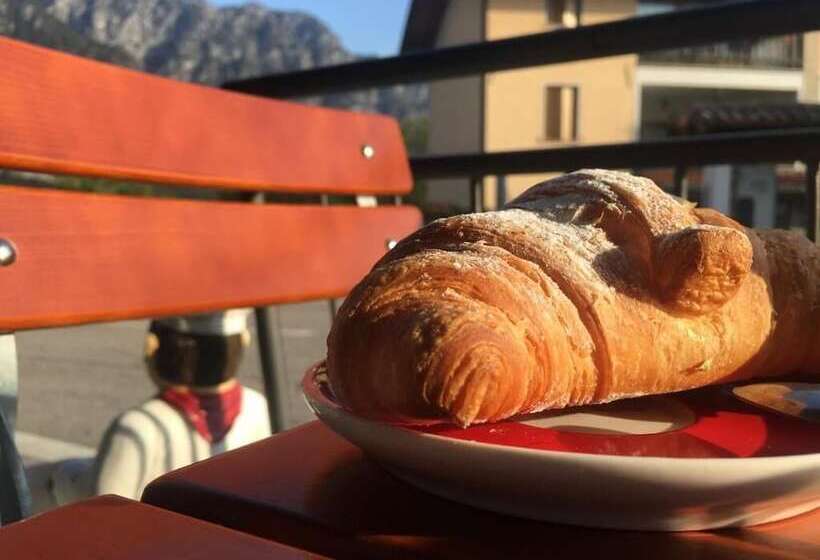 호텔 Albergo Ristorante Lis Aganis