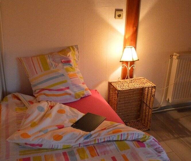 ホテル Camping Le Petit Lion   Gites