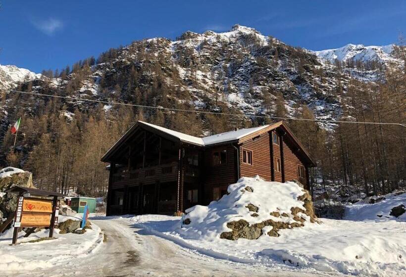 בית מלון כפרי Chalet Rosa Dei Monti