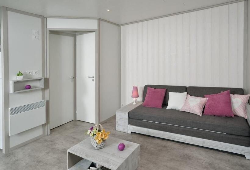 בית מלון כפרי Camping Moulin De Chaules