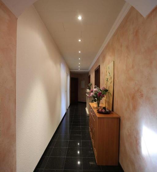 酒店 Corner S Inn  Pension Gästehaus Hostel