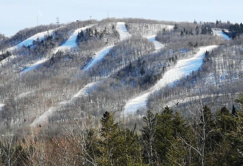 فندق Crabbe Mountain Inn