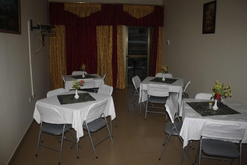 ホテル Dokua Royal