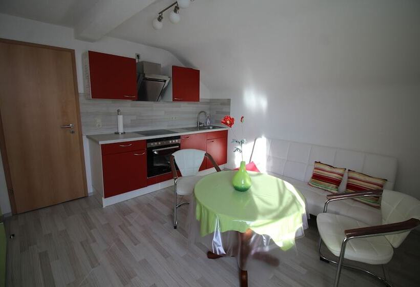 호텔 Ferienwohnungen Hinternah