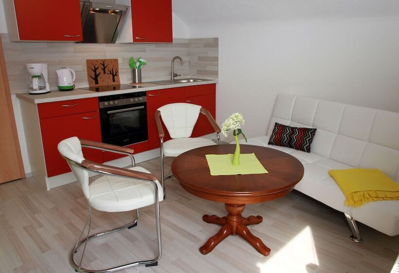 호텔 Ferienwohnungen Hinternah