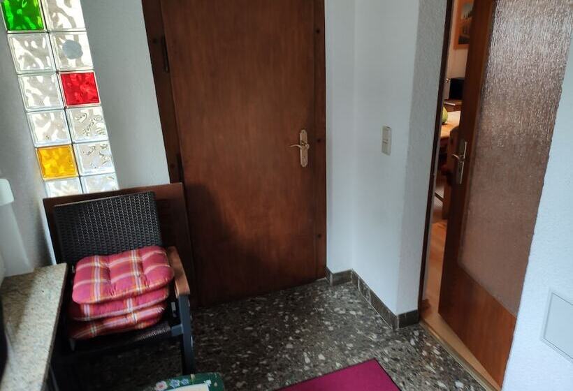 호텔 Ferienwohnungen Hinternah