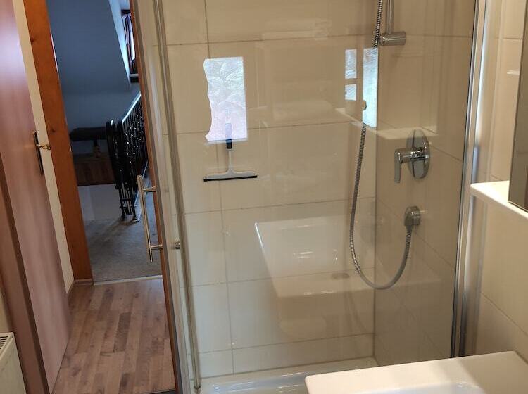 호텔 Ferienwohnungen Hinternah