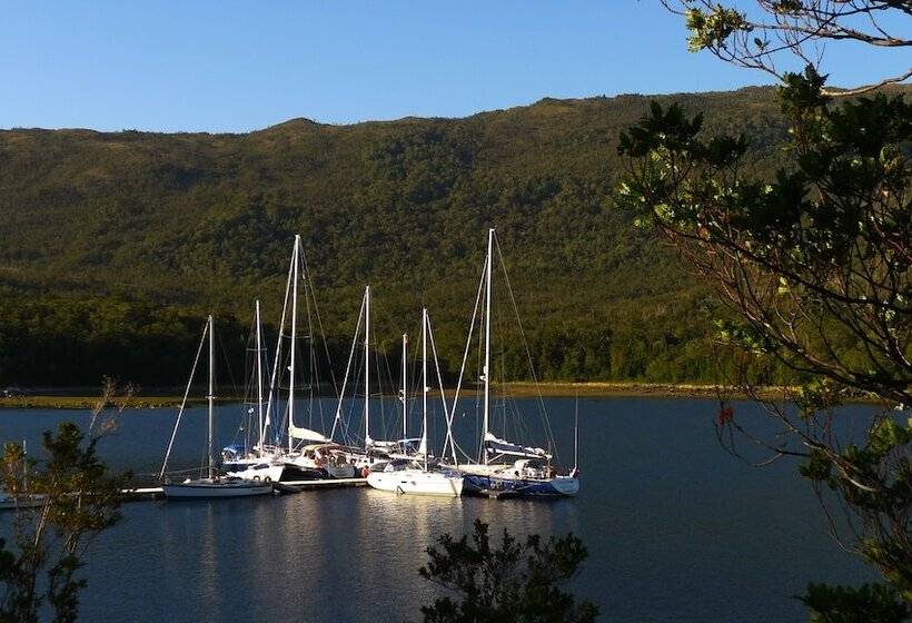 Отель Isla Jechica