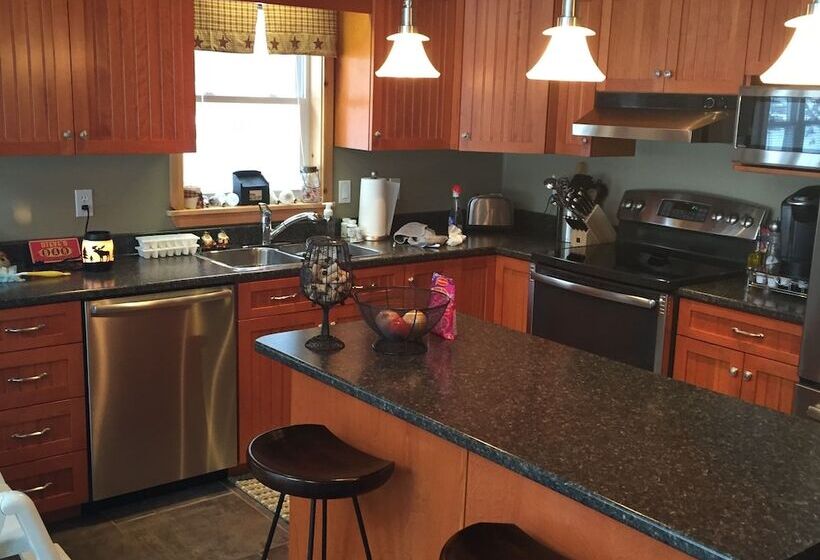 فندق Jardine's Inn