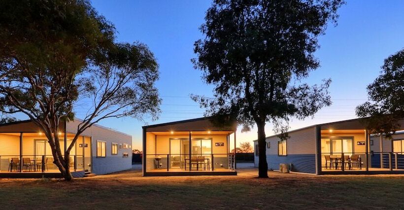 فندق Lake Boga Caravan Park