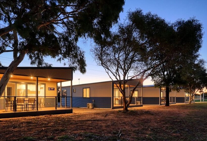 فندق Lake Boga Caravan Park