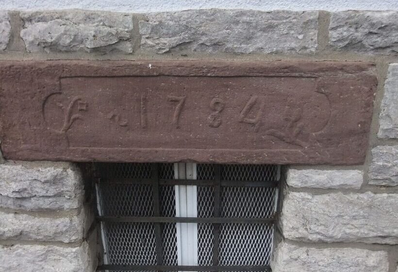 Отель Landgasthof Zum Adler