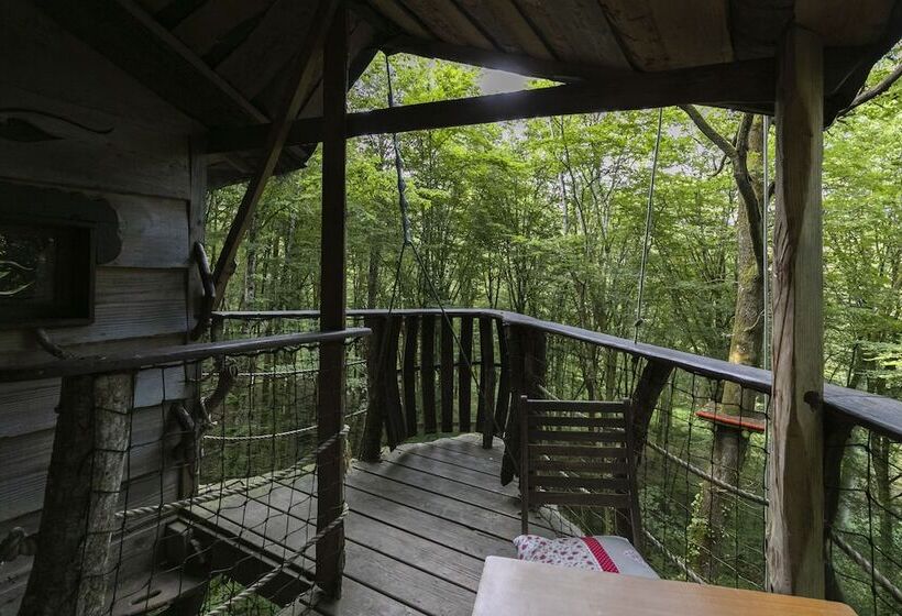 Отель L'arbre à Cabane