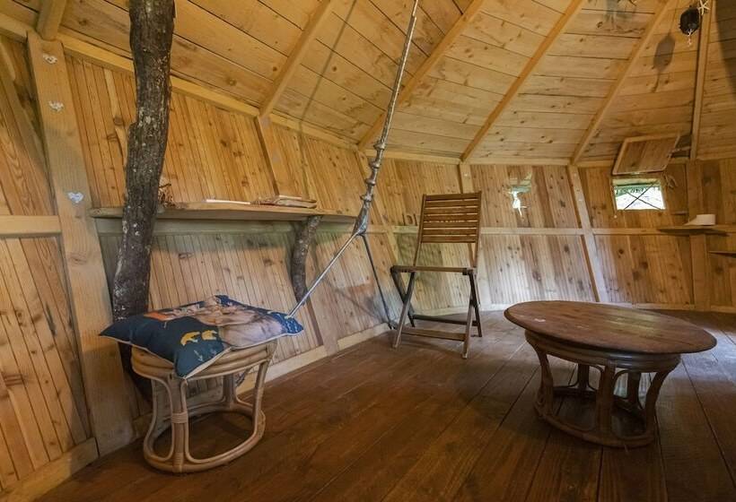 Отель L'arbre à Cabane