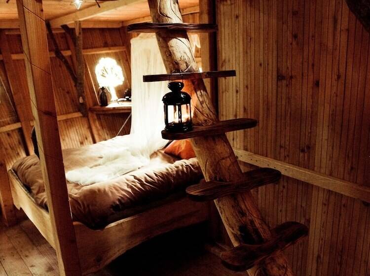 Отель L'arbre à Cabane