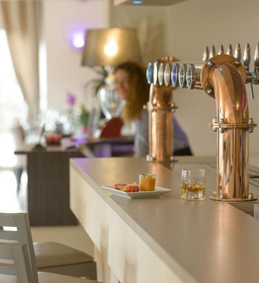 Отель Le Vouglans Restaurant La Valouse