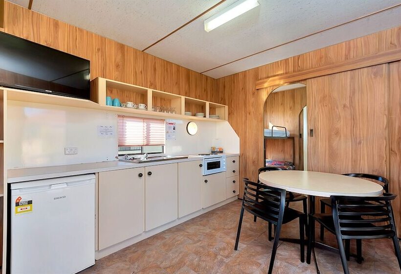 호텔 Moonta Bay Holiday Park