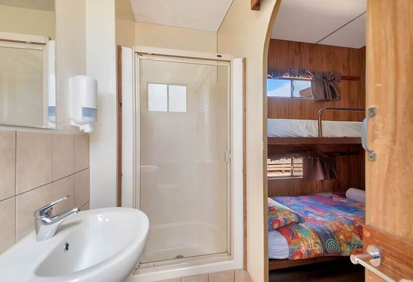 호텔 Moonta Bay Holiday Park