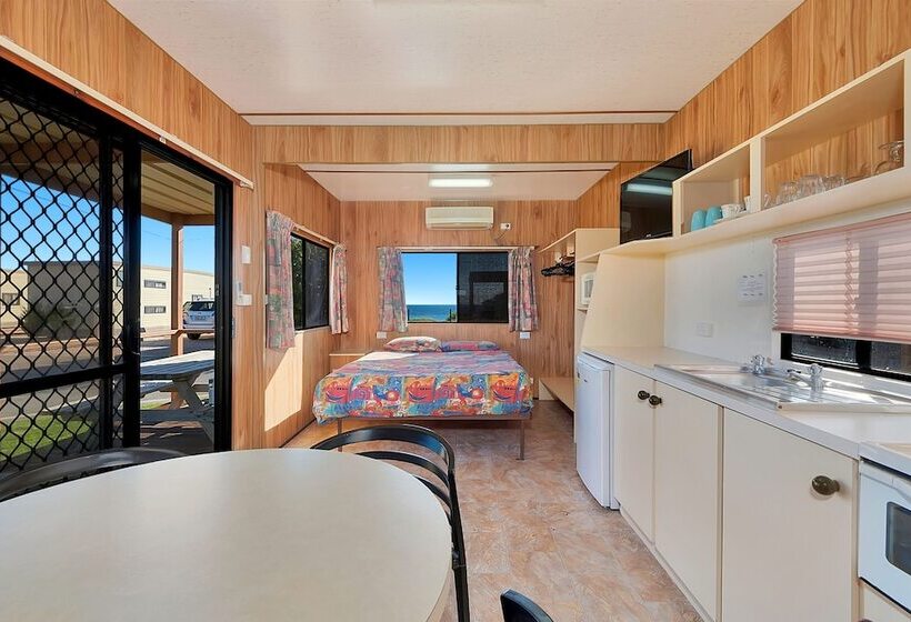 호텔 Moonta Bay Holiday Park