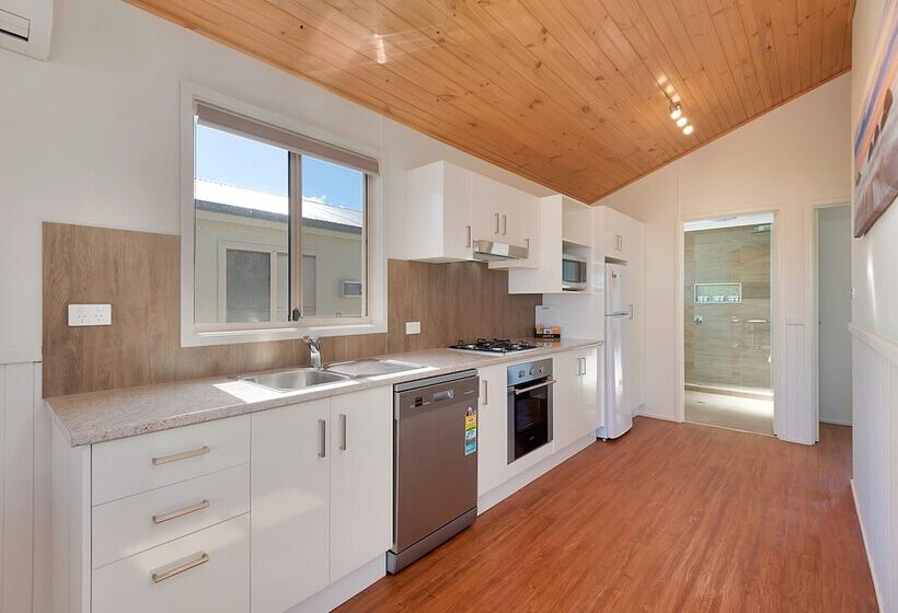 호텔 Moonta Bay Holiday Park