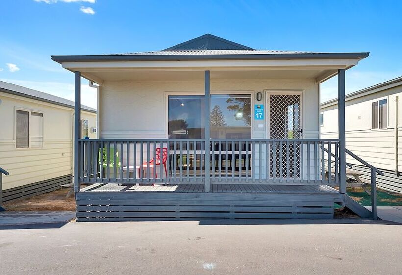 호텔 Moonta Bay Holiday Park