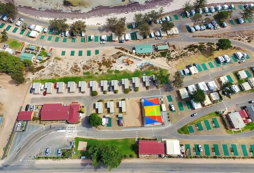 호텔 Moonta Bay Holiday Park