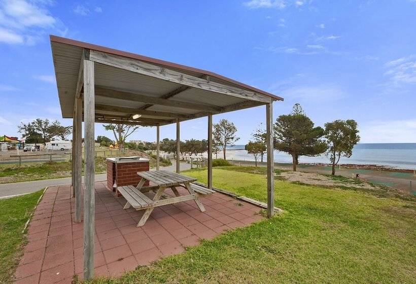 호텔 Moonta Bay Holiday Park