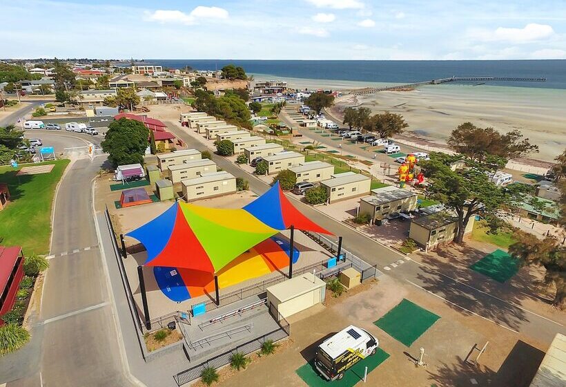 호텔 Moonta Bay Holiday Park