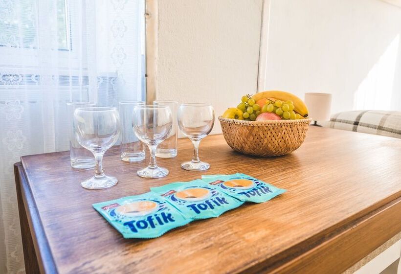 בית מלון כפרי Na Potůčníku