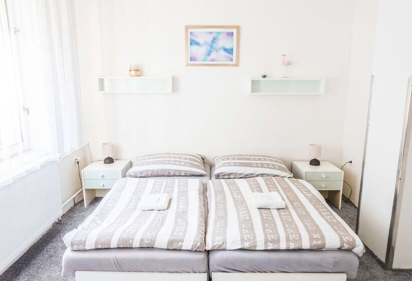 בית מלון כפרי Na Potůčníku