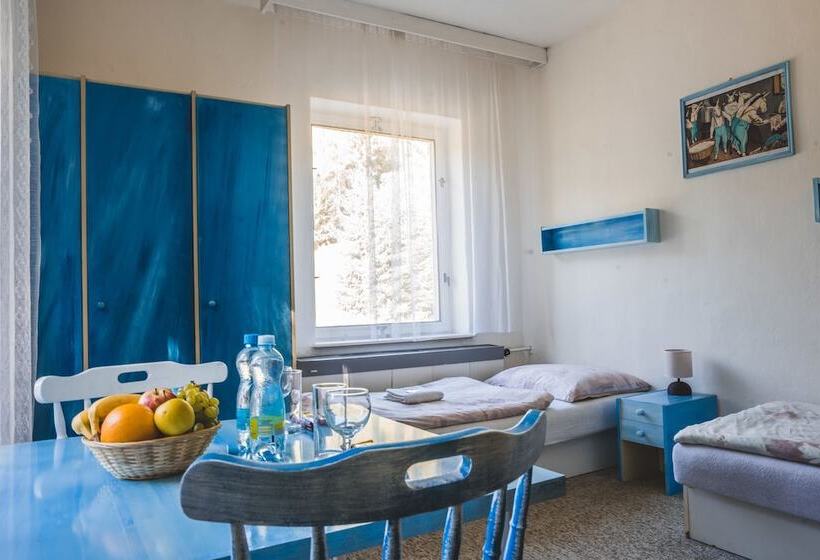 בית מלון כפרי Na Potůčníku