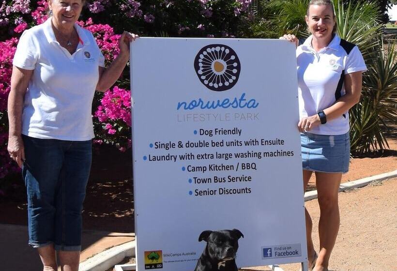 בית מלון כפרי Norwesta Lifestyle Park