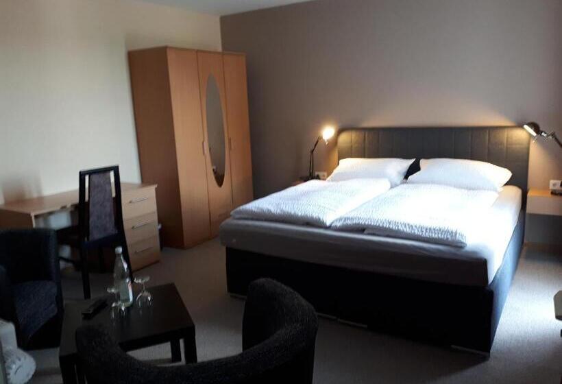 ホテル Restaurant Denis