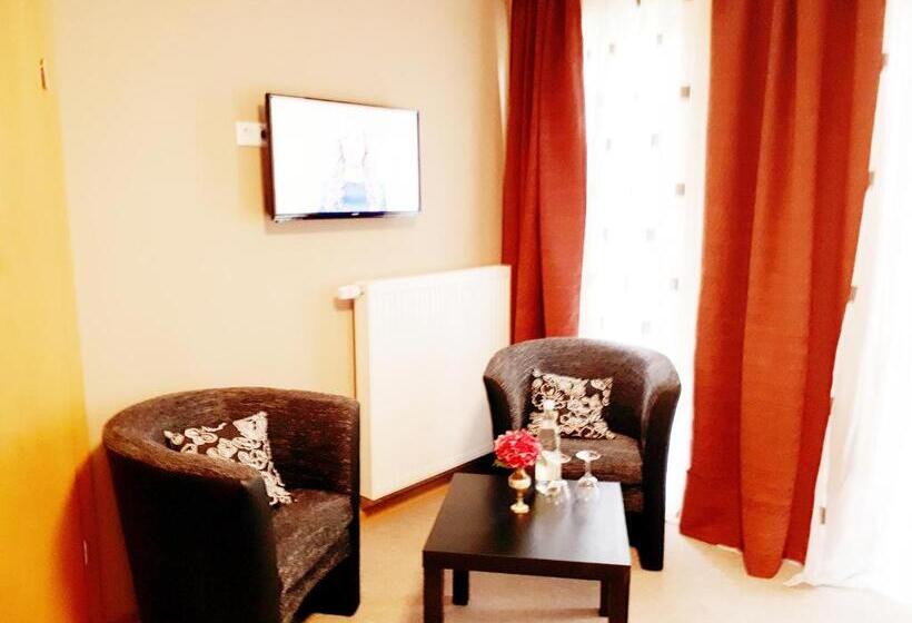 ホテル Restaurant Denis