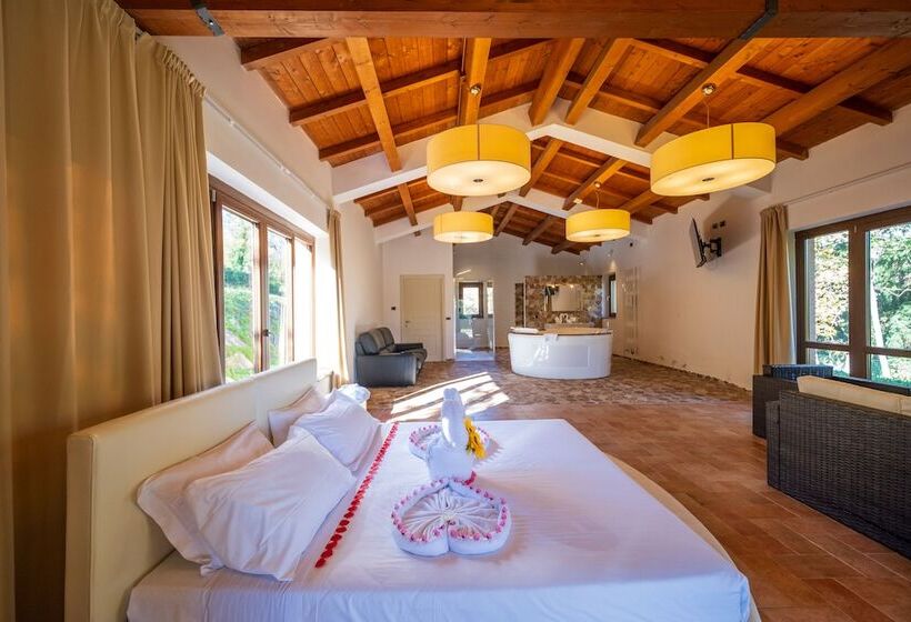 فندق ريفى Agriturismo Borgo Biaia