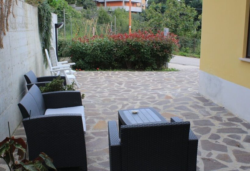 בית מלון כפרי Agriturismo I Murales