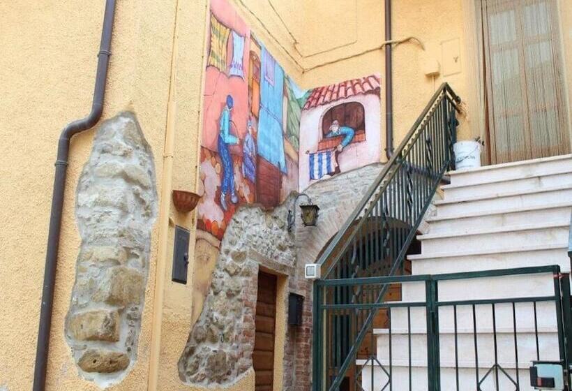 בית מלון כפרי Agriturismo I Murales