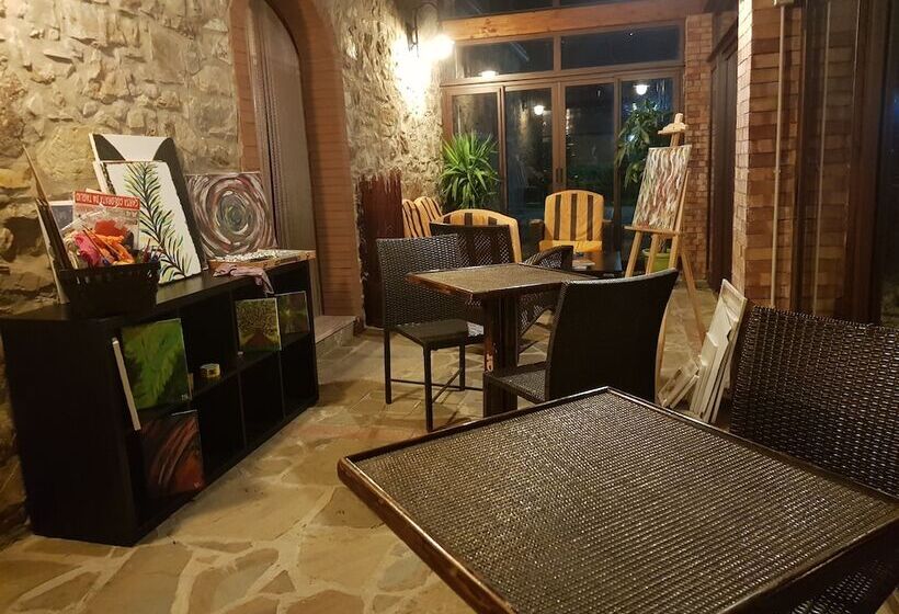 בית מלון כפרי Il Rifugio Longobardia Minorae