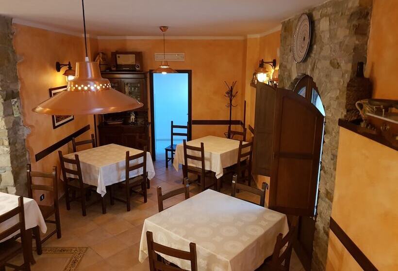 בית מלון כפרי Il Rifugio Longobardia Minorae