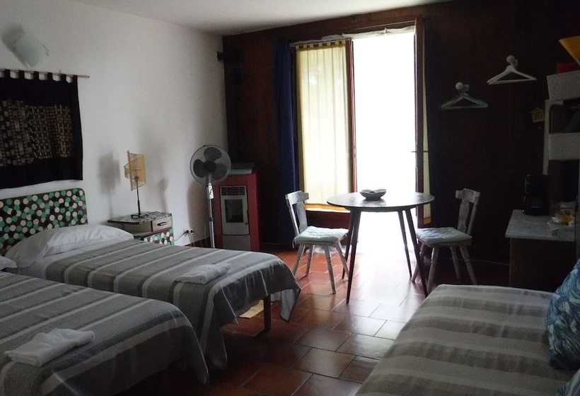 فندق ريفى Stasion Di Pueste